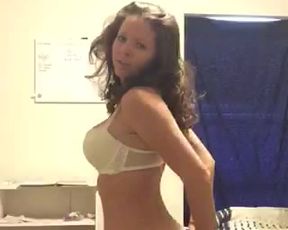 Defective-S Sriptease