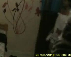 Espiada en su cuarto