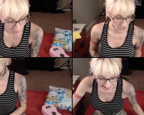 KittyQuinn ready to get dirty in free cam recording 2017-10-18_191254