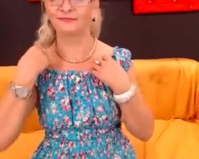 Naughty Mature - Real Men Goes to FlirtSexLove.com