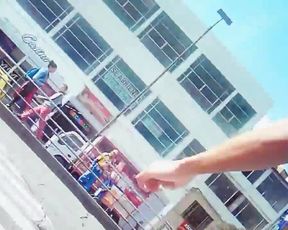 Upskirt Bien Tapada la Colegiala