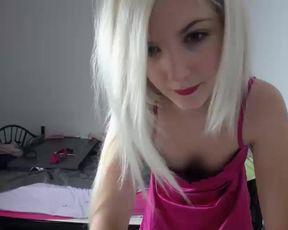 lil blond doll pussy play