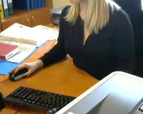 Laughter_xxx - Little Office Teasing - 02/02/18