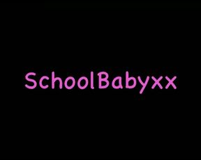 Schoolbabyxx GG roomate