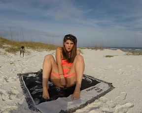 MYA LENNON – HORNY ON THE BEACH - PREMIUM