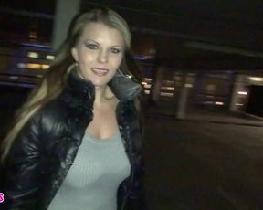 Aische Pervers Public Turbo Deepthroat in private premium video