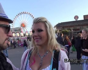 Aische Pervers Porno Challenge Mit Aische Auf Der Wiesn Mit Bang Boss in private premium video