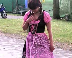 Aische Pervers Auf Der Wiesn in private premium video