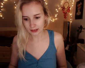 gorgeous blond babe sexy body perfect tits