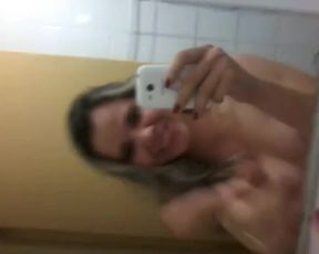 whatsapp selfshot ln bathroom VID-20150514-WA0011