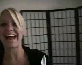 lesbian seduces gym trainer into some fun