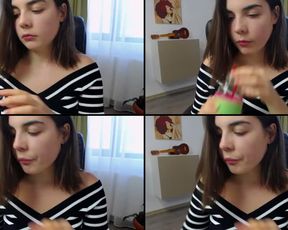 AmnaSophie got her pussy nice and wet in free cam recording 2018-09-13_185654