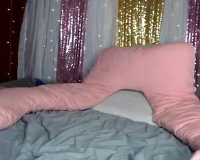 xMarilynMae - Huge Pregnant Girl Fucks Pussy with Dildo