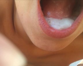 Hottie Mom getting Cum - MONTSITA