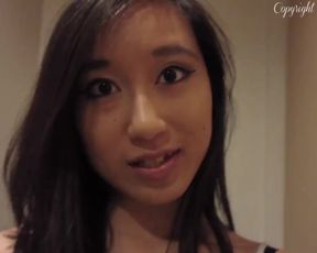 Mscakes - trying on jeans at true religion