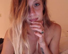 Zunny Bate and Dildo