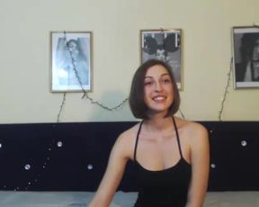 leyllasweet rubbing her pussy in private premium video 2016-09-11