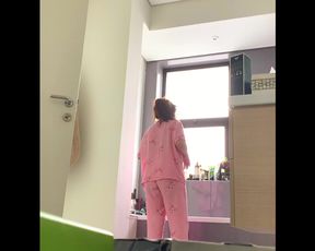 Nude Dr shower spycam Sawee