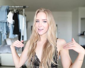 Caroline Zalog - OnlyFans 1