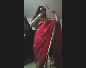 Deshi Bhabi