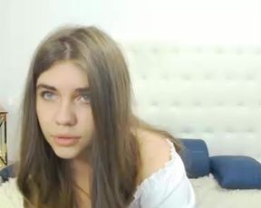 Carrie 2 show ass