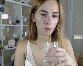 -Molly-Mae- cam show 2020-09-23 03-56-39 869