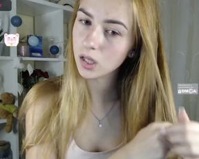 -Molly-Mae- cam show 2020-09-20 11-36-54 900