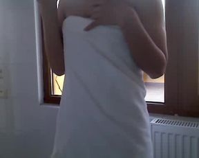 Antonia__23 webcam recording 2014 September 27_09-46-25